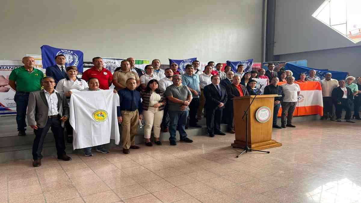 Llamado a protesta nacional .jpg  11