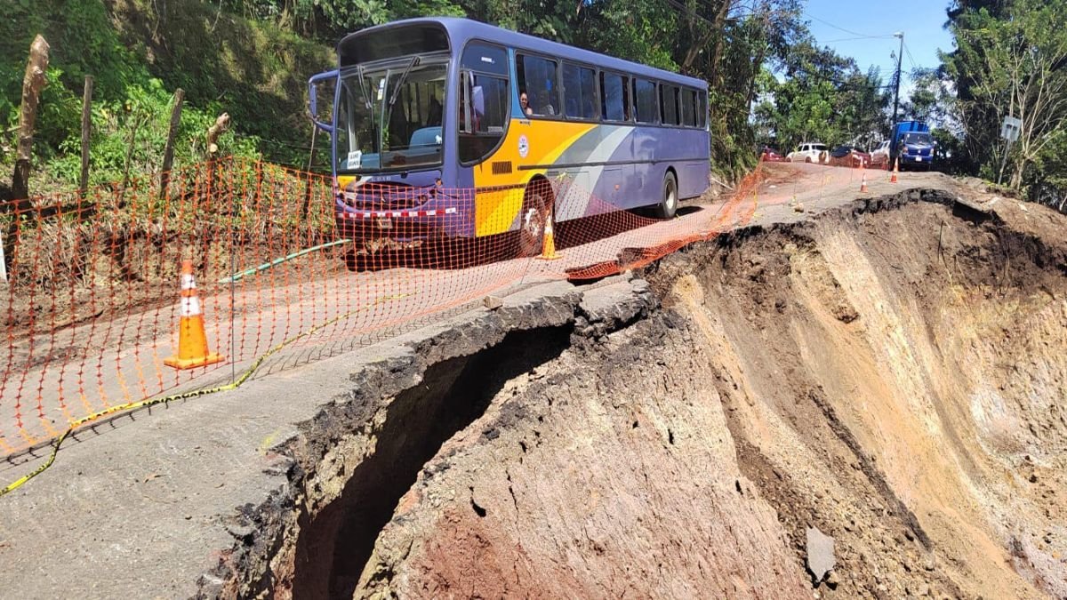 El CONAVI espera préstamo para poder comenzar la reparación de vías afectadas por la emergencias. Foto: CONAVI.