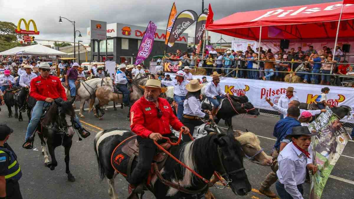 Contrario a lo que indica el alcalde del cantón de San José, Diego Miranda, el regidor liberacionista, Alexander Cano aseguró que el tope deja ingresos por ¢42 millones al ayuntamiento capitalino.