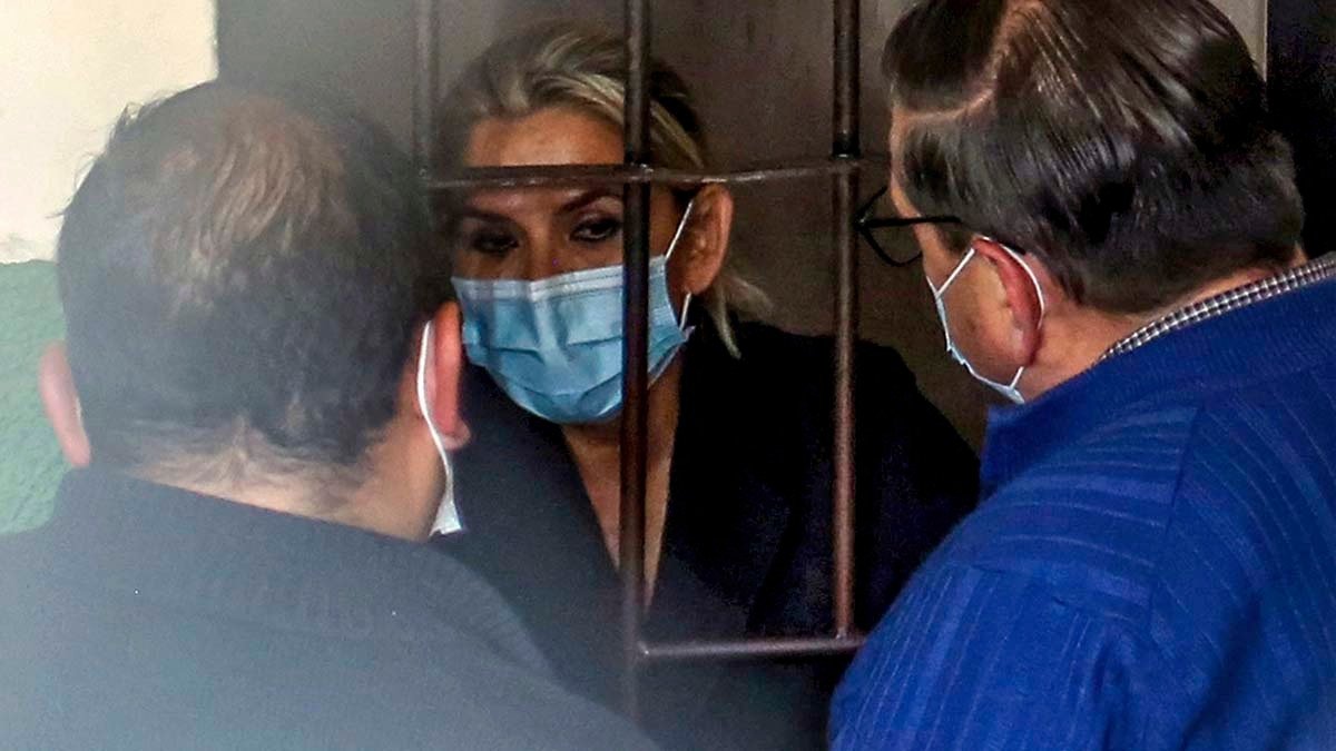 Jeanine Anez está detenida desde el 13 de diciembre de 2021 por otra causa. Foto: Luis Gandarillas / AFP.