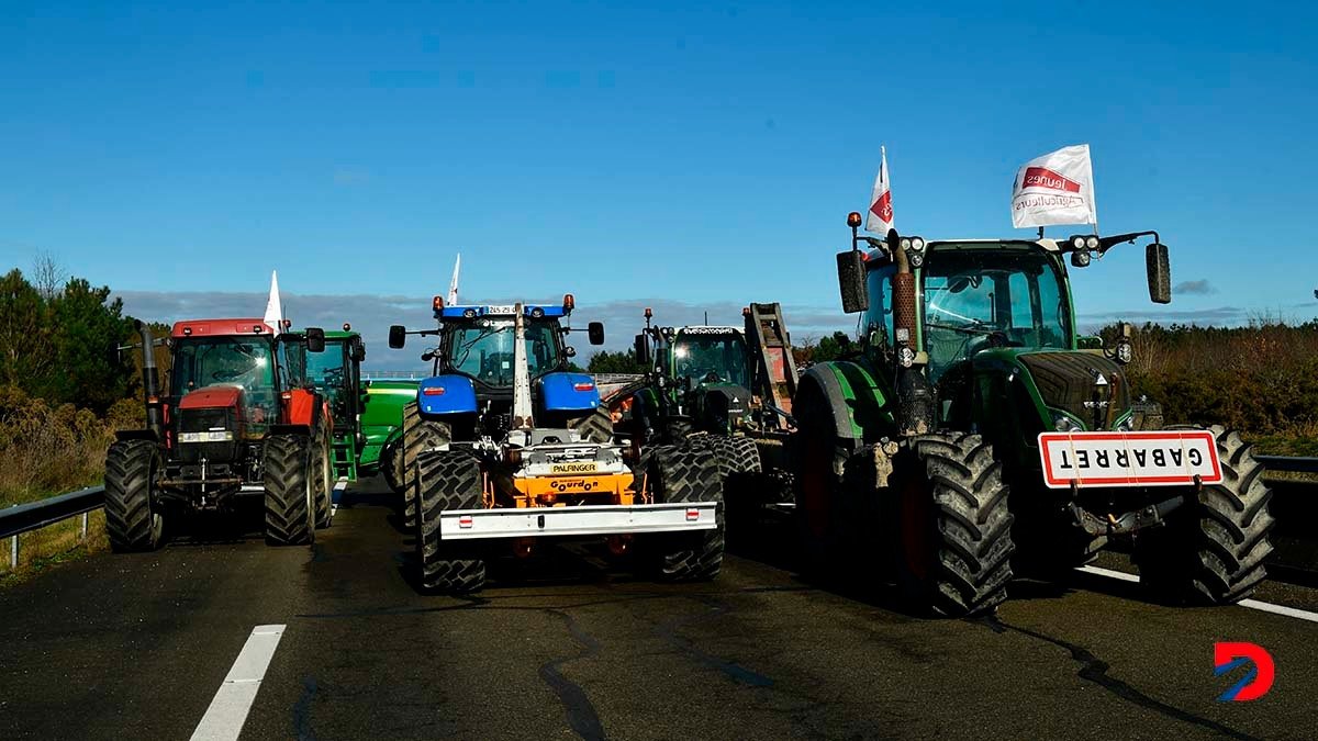 Los agricultores han intensificado sus protestas en varios lugares de Europa. La imagen corresponde a Francia. Foto: Gaizca Iroz / AFP.