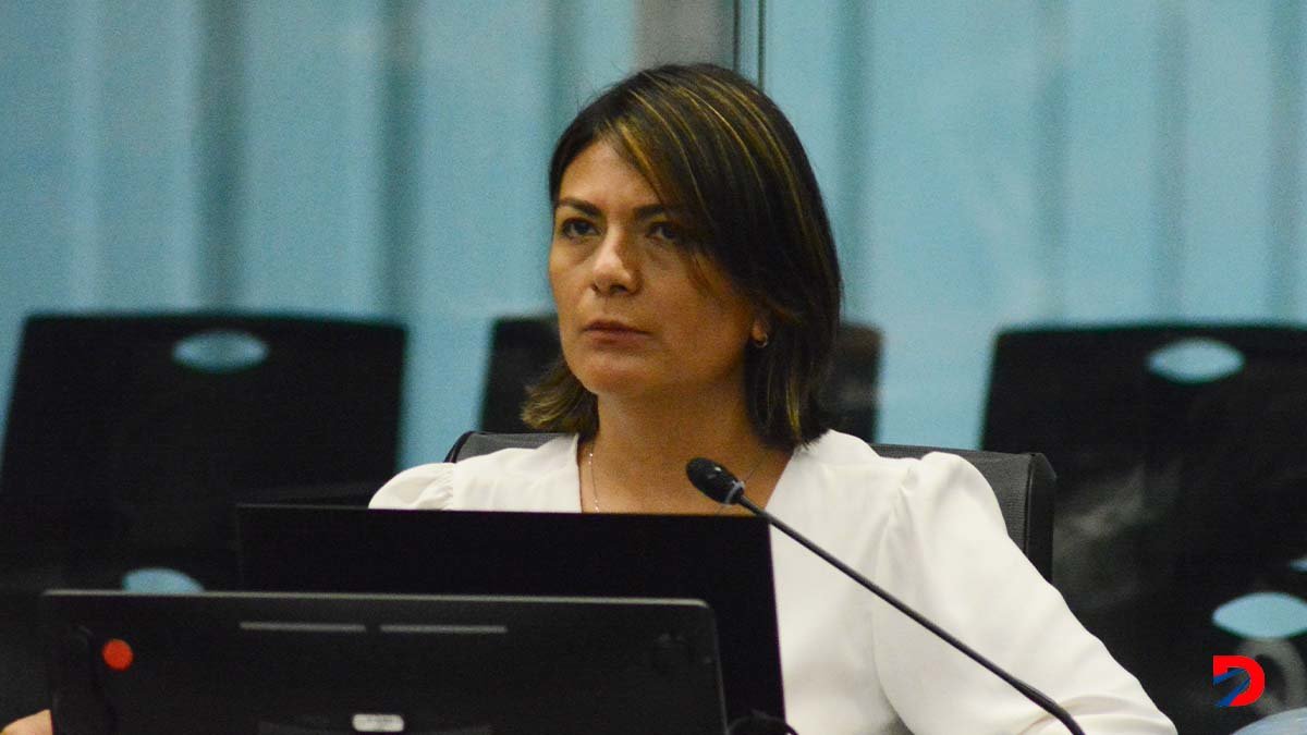 Carolina Arguedas Jefe secretaria de Actas CCSS, aseguró que ha sido objeto de acoso laboral por parte de la  jerarca de la entidad. Foto: Sócrates Colindres Lagos.