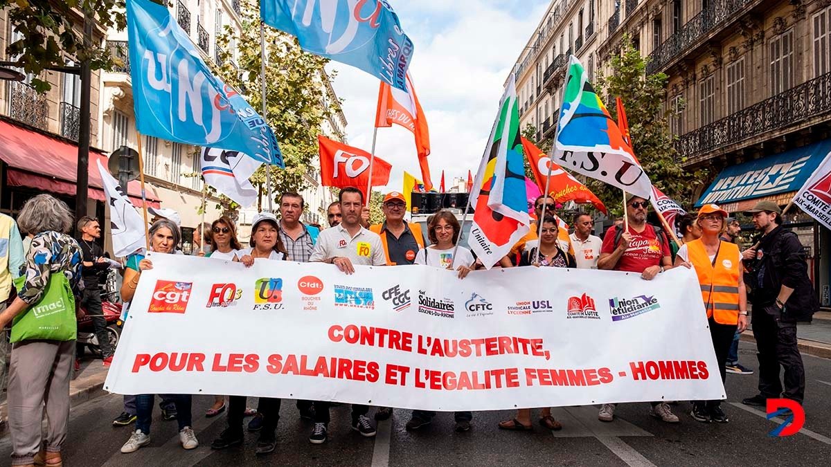 Imagen de archive de una manifestación en Francia, exigiendo igualdad laboral entre mujeres y hombres. Foto: David Costa / AFP.