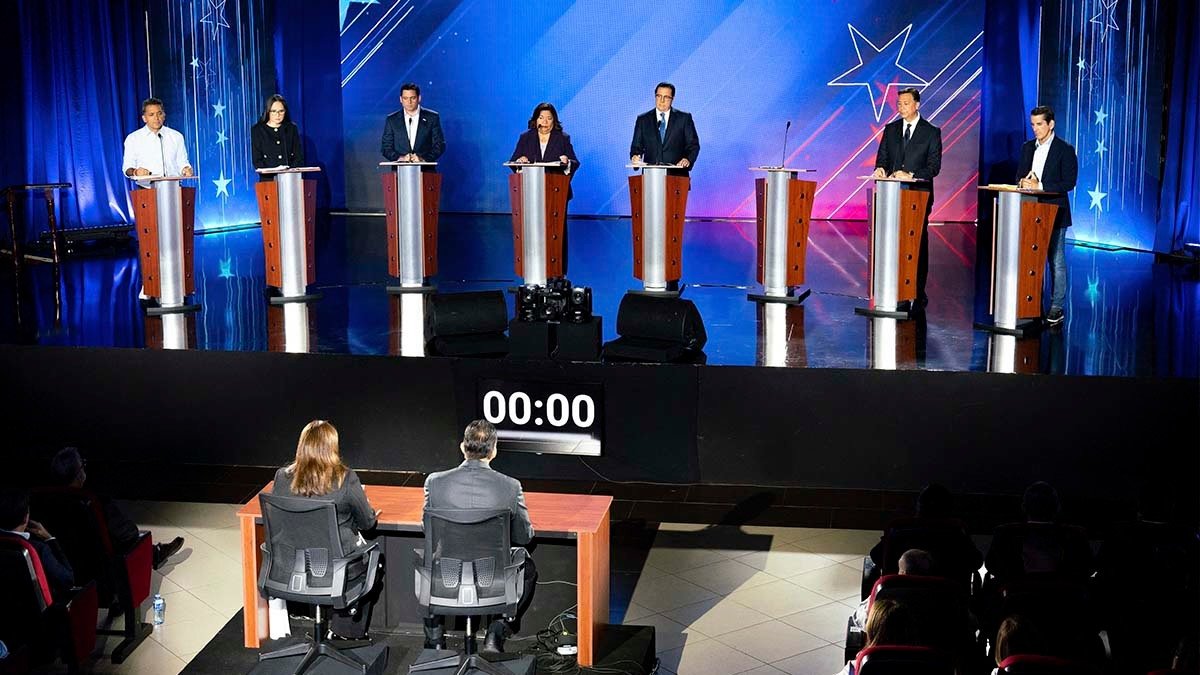 Ricardo Lombana, Zulay Rodríguez, José Gabriel Carrizo, Maribel Gordon, Martín Torrijos y Melitón Arrocha aspiran a la presidencia de Panamá. Foto: Walter Hurtado / AFP.