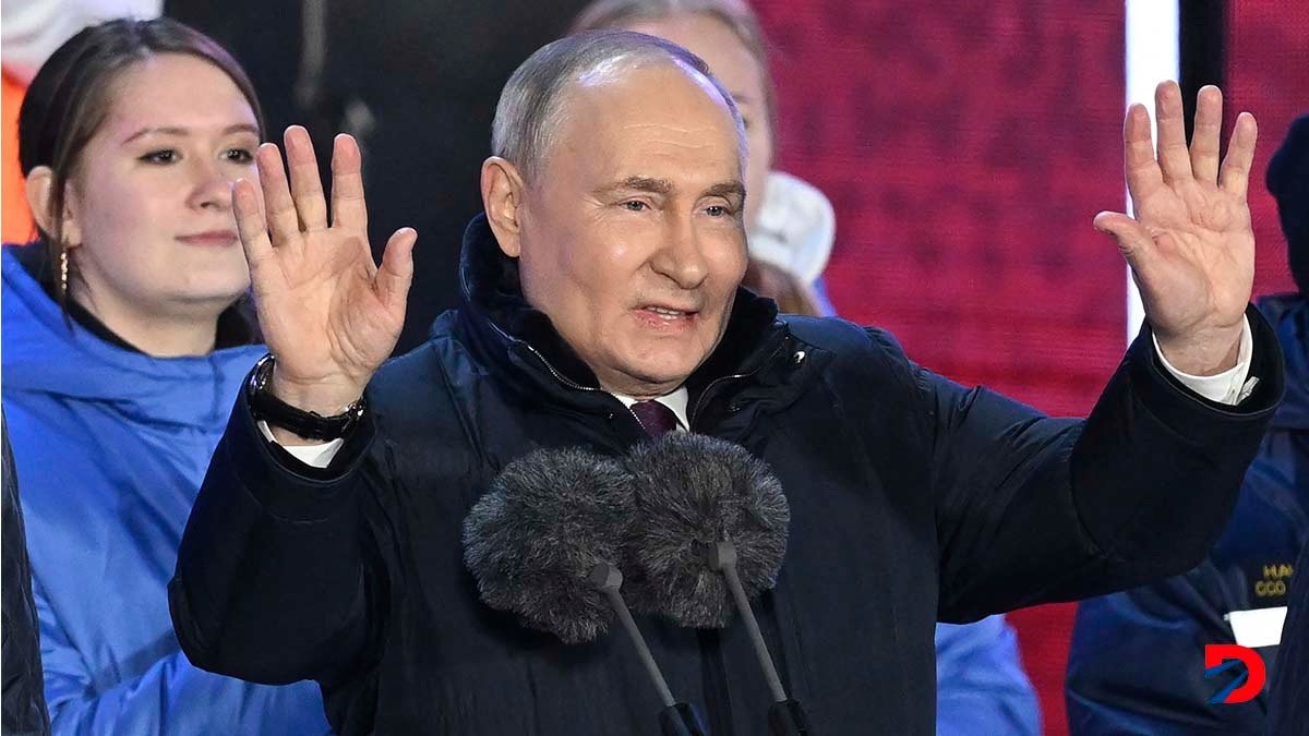 Vladimir Putin habló después de que el organismo electoral ruso confirmara su victoria en las elecciones sin oposición real. Foto: Natalia Kolesnikova / AFP.