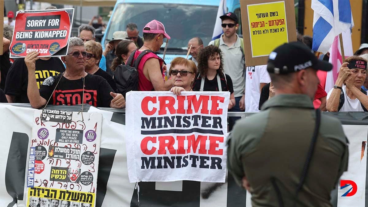 Cada vez son más persistentes los reclamos de varios sectores en Israel para disolver el Parlamento y llamar a nuevas elecciones. Foto: Ahmad Garabli / AFP.