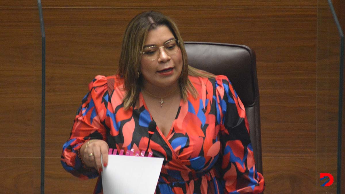 La diputada Katherine Moreira de Liberación se defendio en el debate arreglado luego de las palabras manifestadas por el Presidente Chaves. Foto Sócrates Colindres