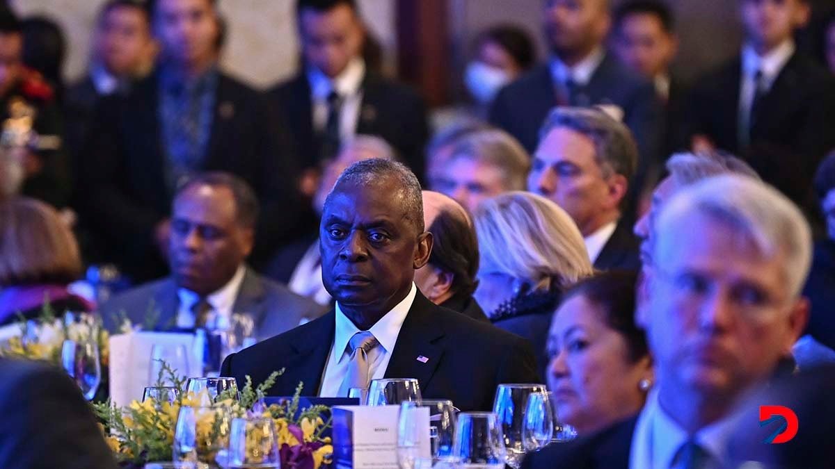 El secretario de Defensa de Estados Unidos, Lloyd Austin atendió una reunión de seguridad en Singapur, donde se reunió con su par chino. Foto: Nhac Nguyen / AFP.