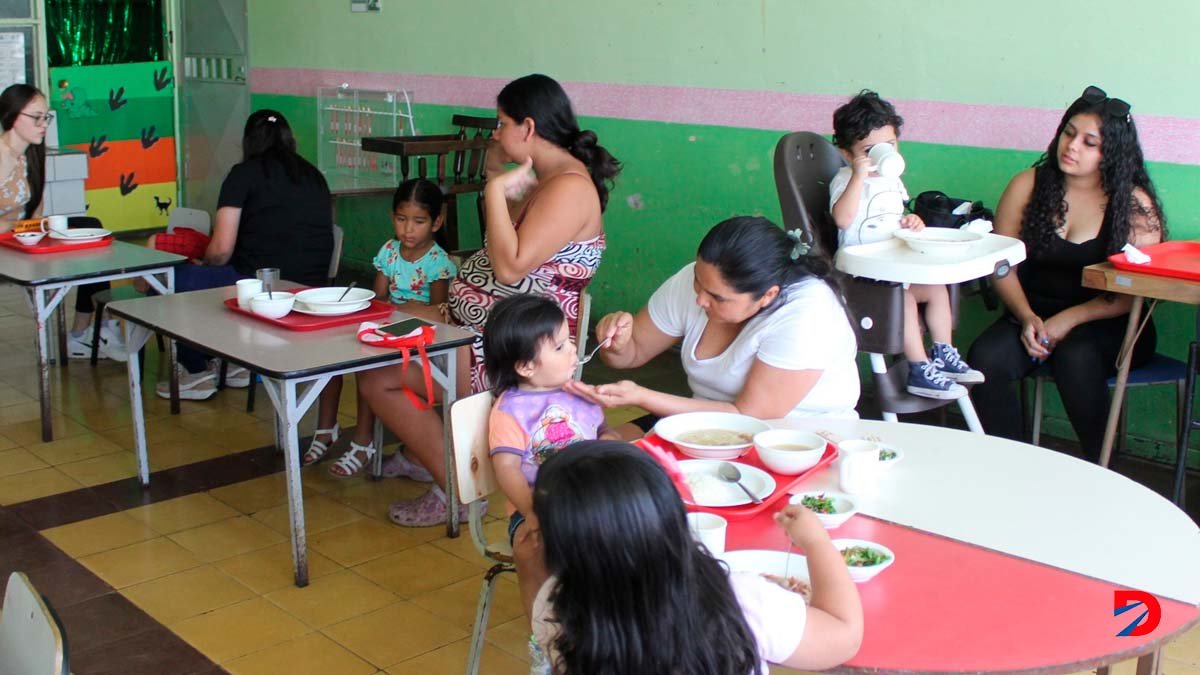 La alimentación balanceada y la actividad física son fundamentales para evitar el sobrepeso en los menores de edad. Foto CENCINAI