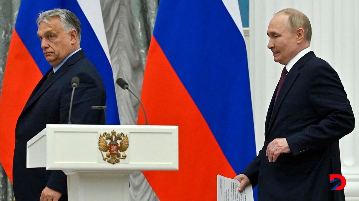 El presidente ruso, Vladimir Putin, y el primer ministro de Hungría, Viktor Orban, llegan para ofrecer sus declaraciones luego de una reunión bilateral. Foto: Alexander Nemenov / AFP.