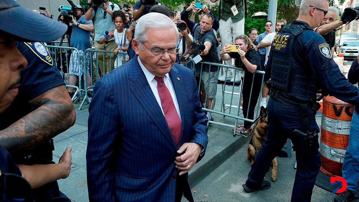 El senador demócrata Bob Menéndez, de origen cubano, fue condenado por varios cargos de corrupción. Foto: Timothy A. Clarke / AFP.