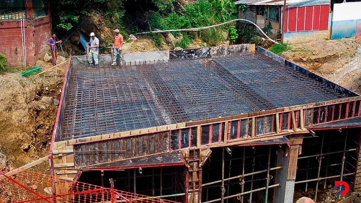 La CNE desarrollara proyectos en Guanacaste entre puentes, escuelas y paredes para alúd. Foto CNE