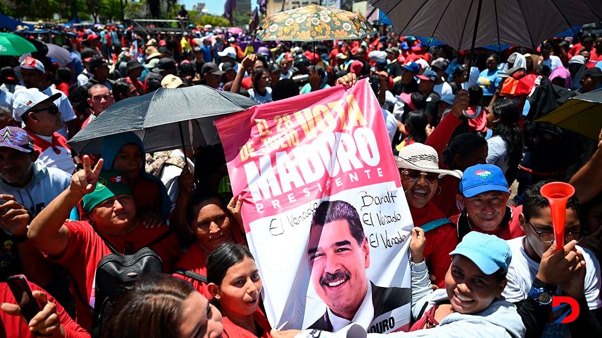 Simpatizantes del presidente de Venezuela, Nicolás Maduro, en Maracaibo. Foto: Raúl Arboleda / AFP.