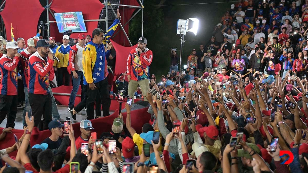 El Consejo Nacional Electoral de Venezuela declaró victorioso al presidente Nicolás Maduro, con el 51,2 por ciento de los votos. Foto: Yuri Cortez / AFP.