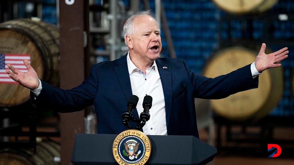 El gobernador de Minnesota, Tim Walz, será el candidato a la vicepresidencia de Estados Unidos por el partido Demócrata. Foto: Stephen Maturen / AFP.