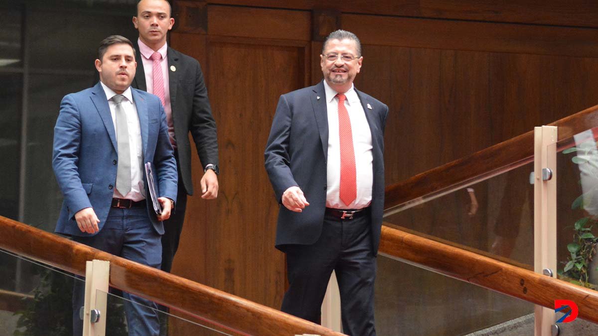 El presidente de la República Rodrigo Chaves indicó que esta nueva ley Jagua, fue realizada por agilidad política, intelectual y política   Foto