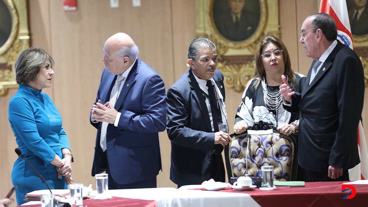 El Salón de expresidentes de la Asamblea Legislativa será el escenario de la mesa de seguridad ampliada este martes 13 de agosto. Foto Sócrates Colindres