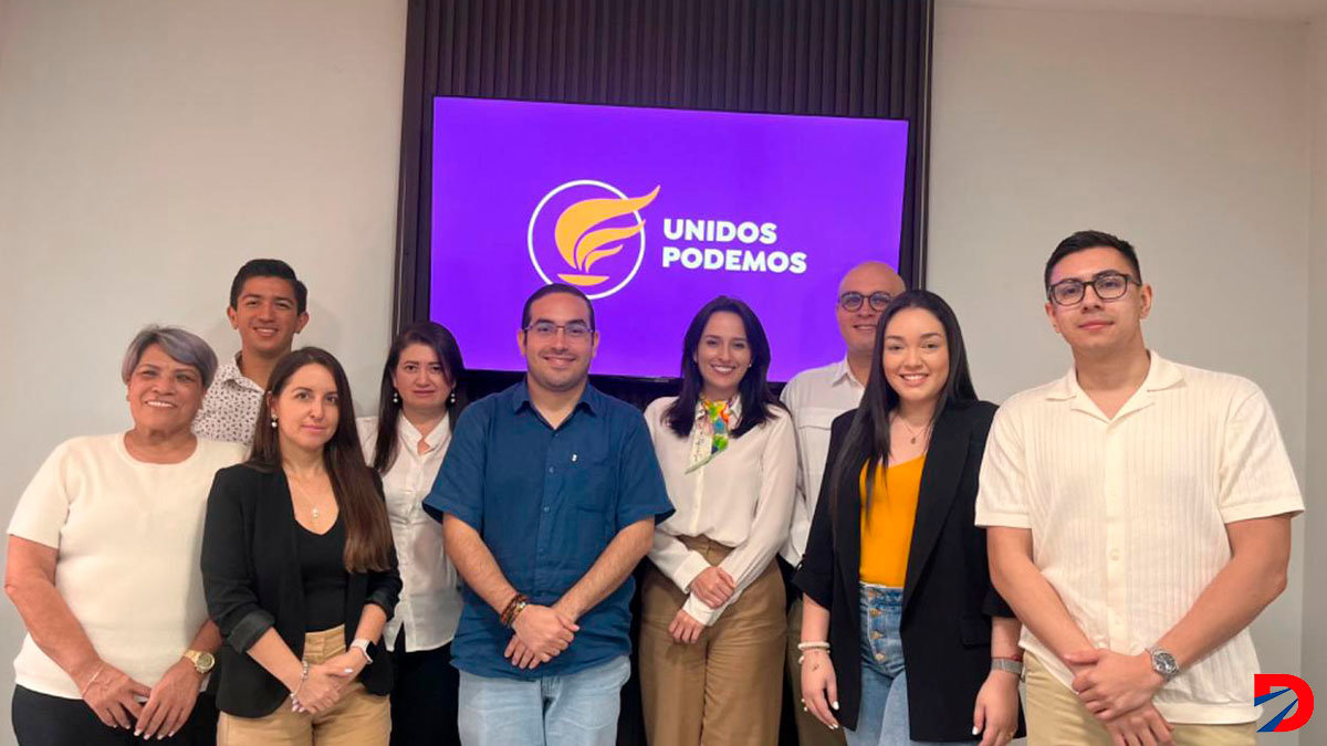 Natalia Díaz se reincorporó este sábado al Partido Unidos Podemos, luego de poco más de dos meses de haber renunciado al Ministerio de la Presidencia. Foto: Partido Unidos Podemos.