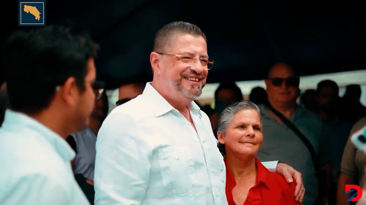 El presidente de la República, Rodrigo Chaves busca "despertar la conciencia de la sociedad civil", con el fin de sacar sus proyectos adelante. Foto: Captura de pantalla