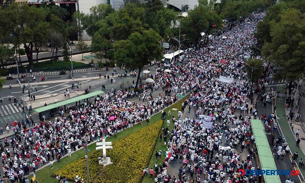 Vista de la manifestación de este domingo en Ciudad de México, contra la reforma judicial que impulsa el presidente, Andrés Manuel López Obrador. Foto: Silvana Flores / AFP.